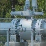 Direct gas actuator on valve pipeline